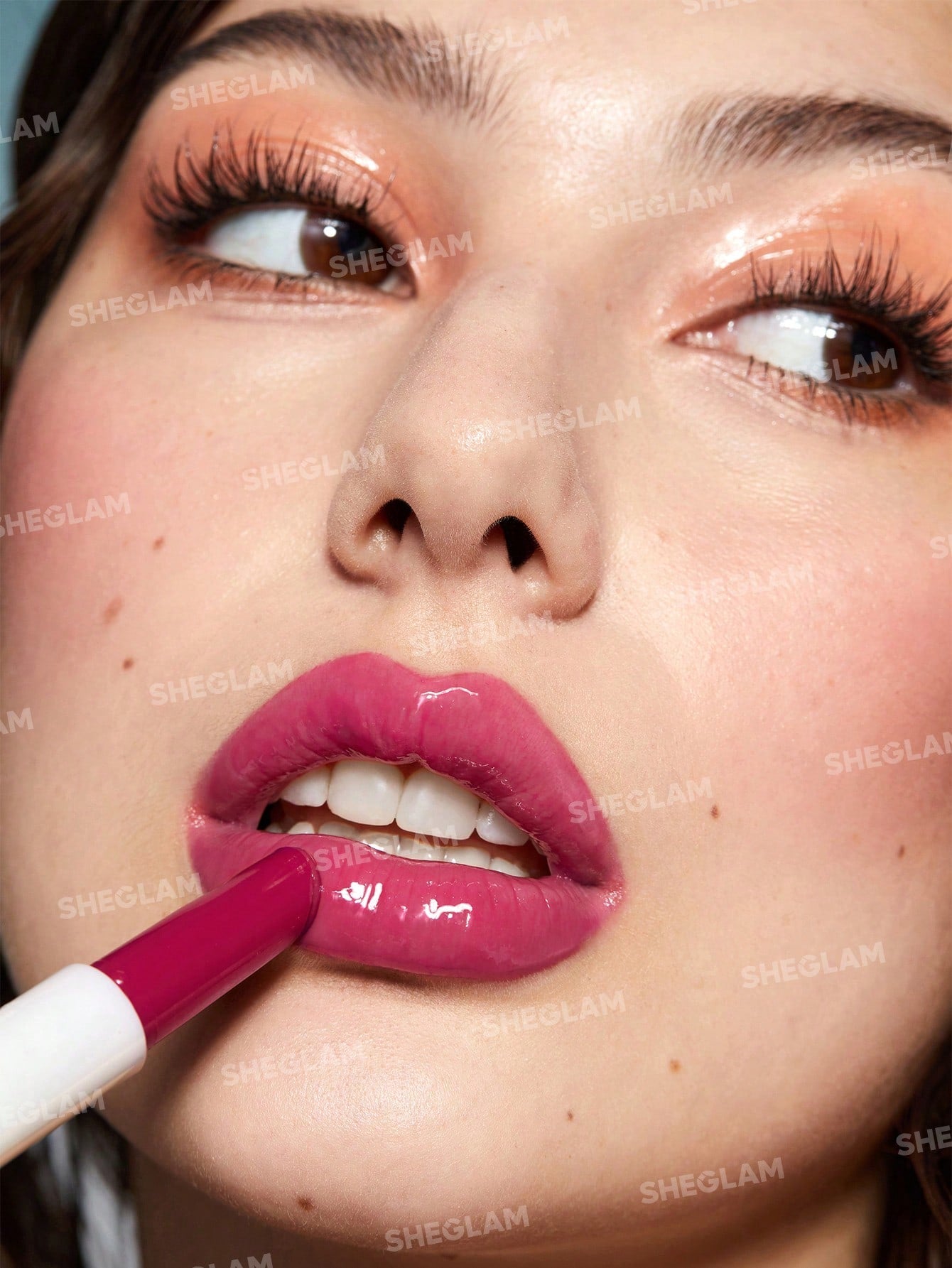 Блиск для губ POUT-PERFECT SHINE LIP PLUMPER-SPRING FEVER | SHEGLAM