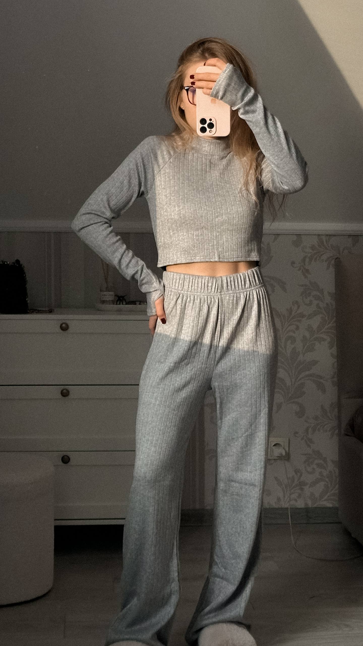 Костюм топ та штани, сірий