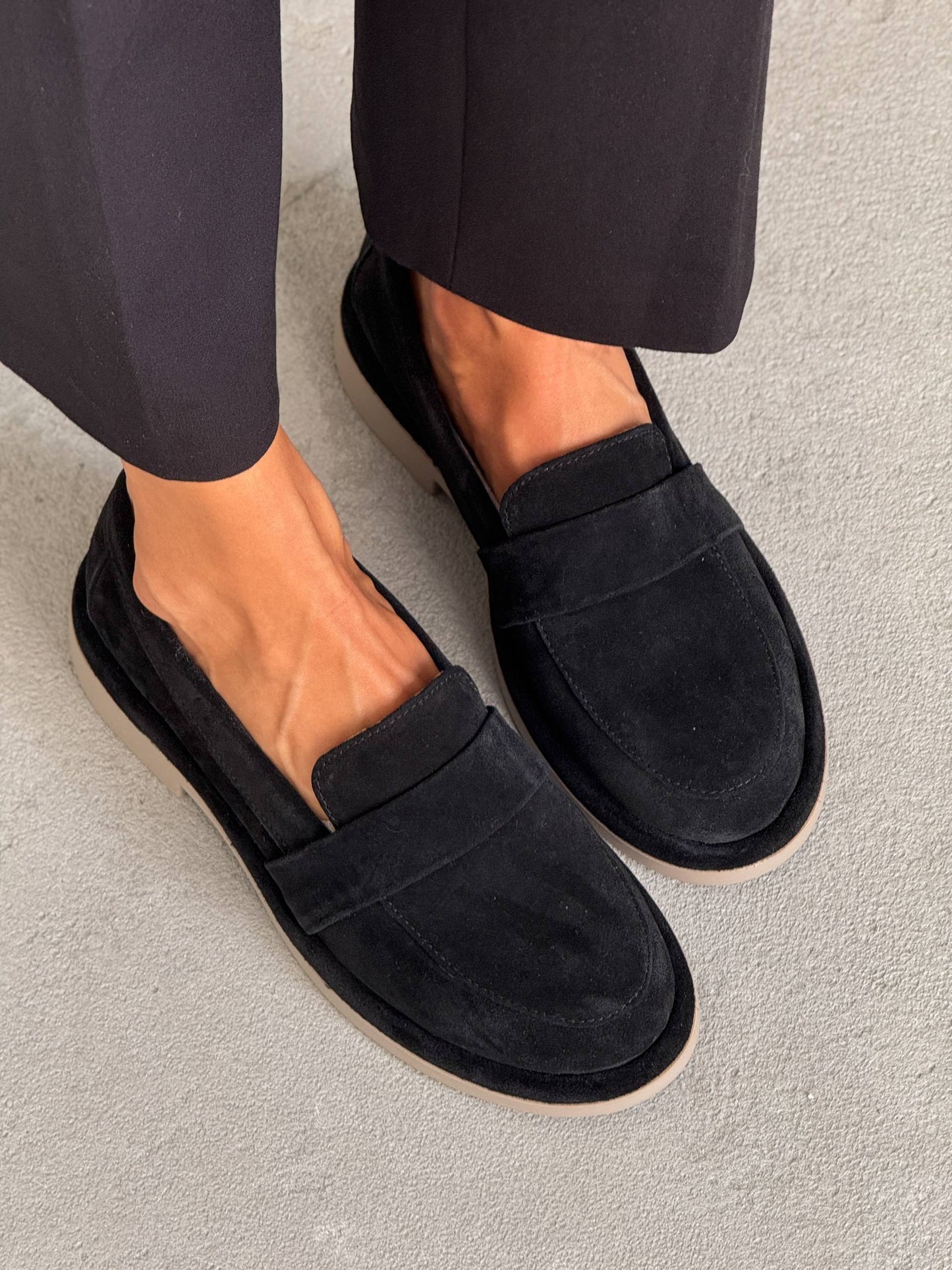 Класичні лофери ™️NikArt замша, чорний