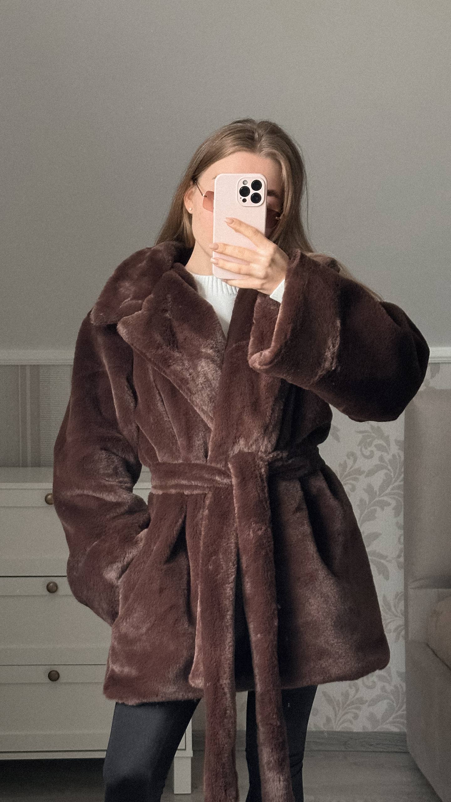 Шуба довга, коричнева