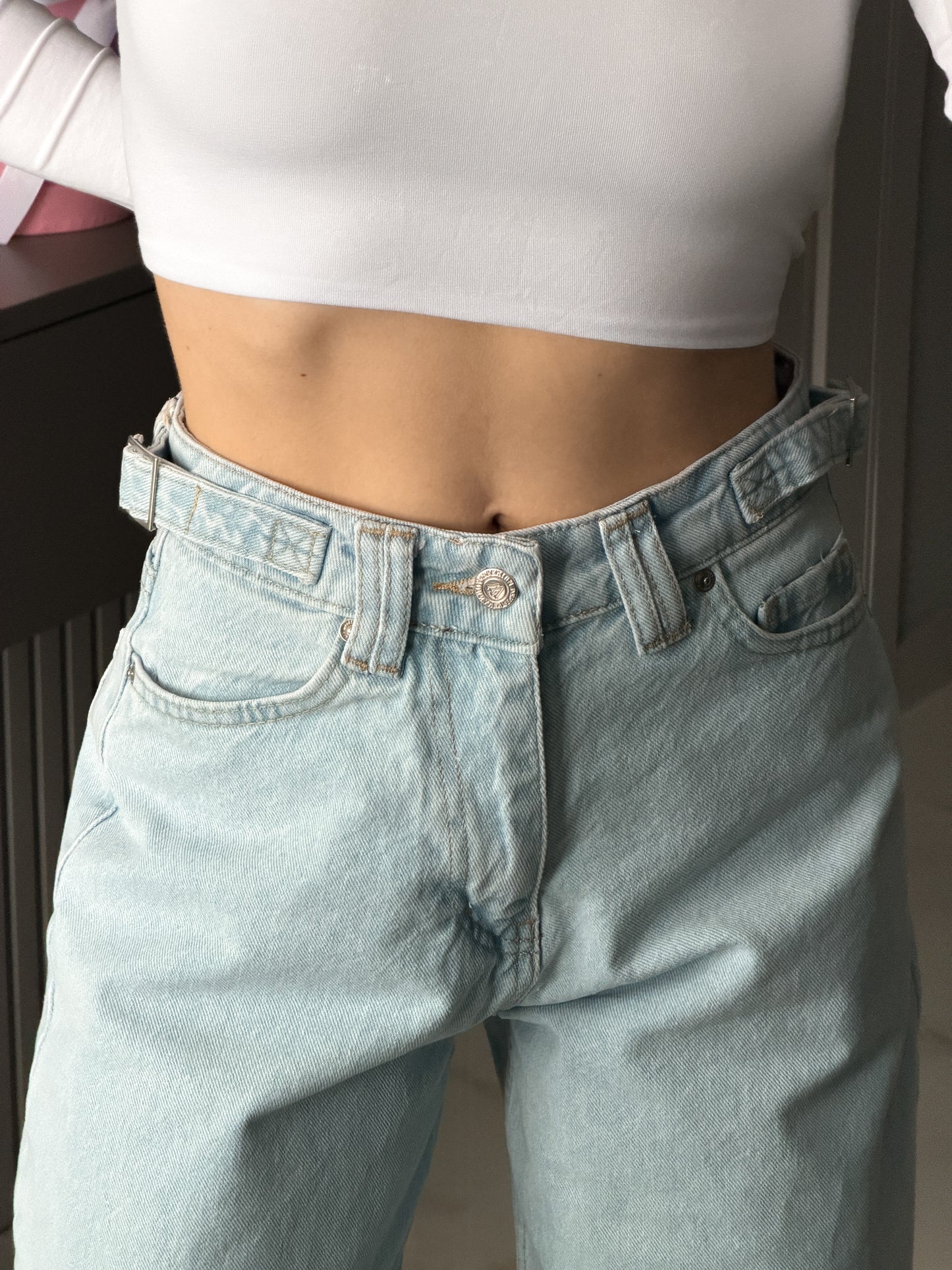 Джинси баггі блакитні з затяжками