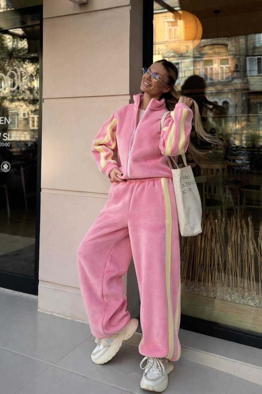 Костюм з велюру