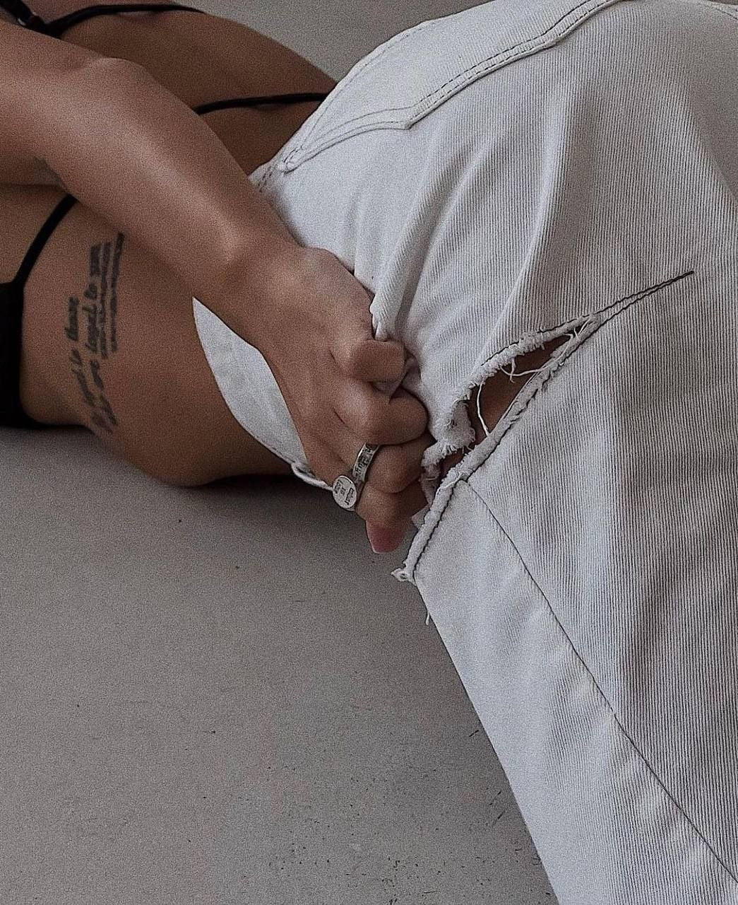 Джинси труби з розрізами збоку