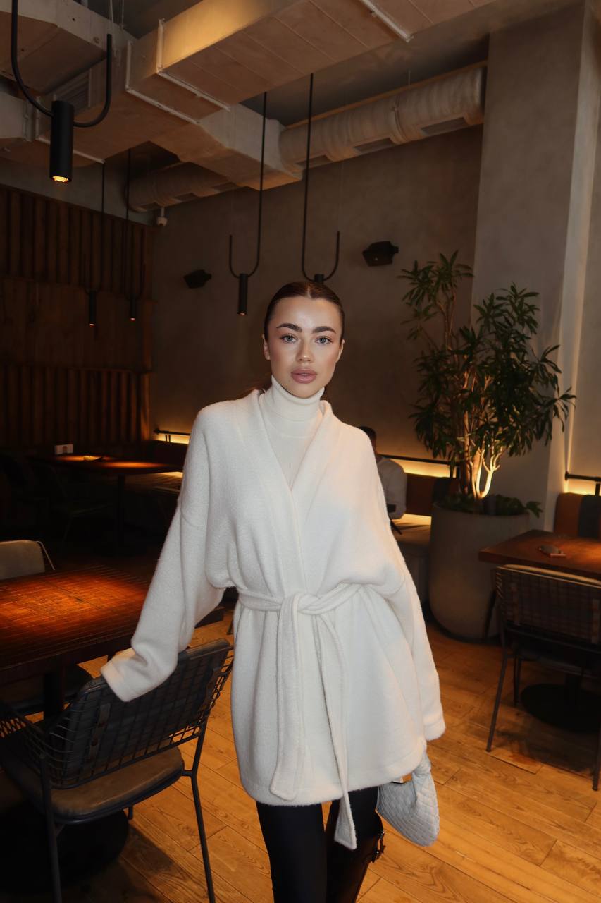 Ворсистий кардиган з поясом