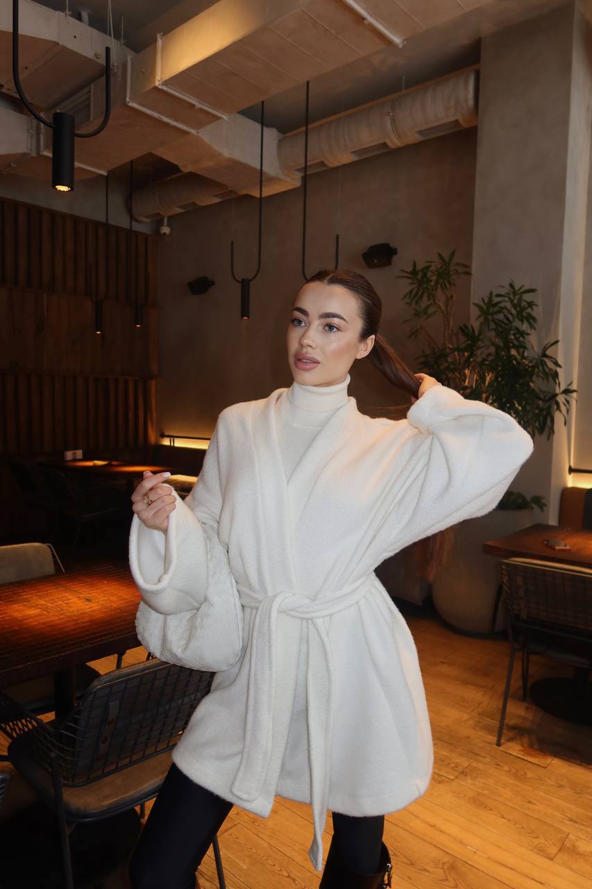 Ворсистий кардиган з поясом