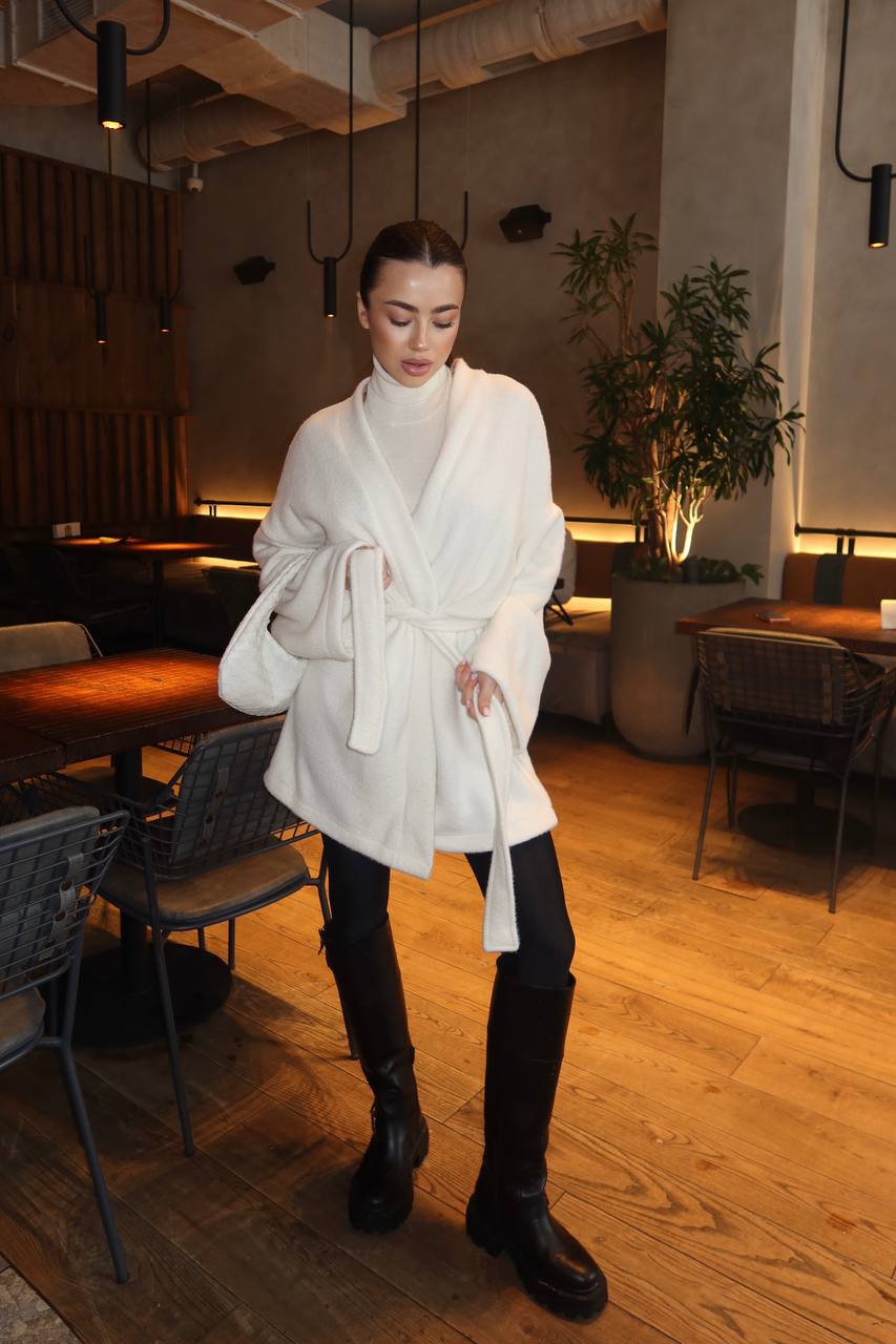 Ворсистий кардиган з поясом