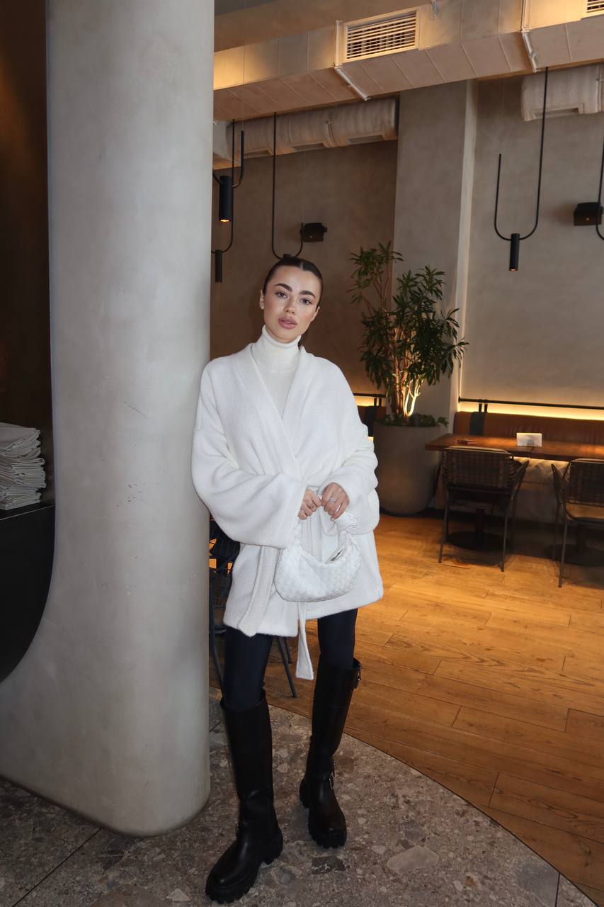 Ворсистий кардиган з поясом