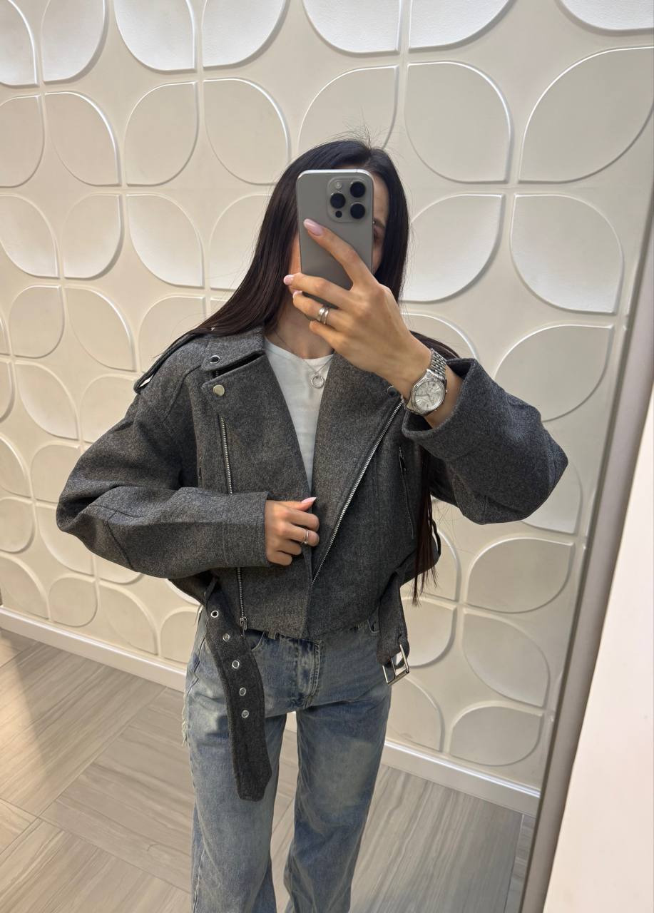 Косуха сіра вкорочена