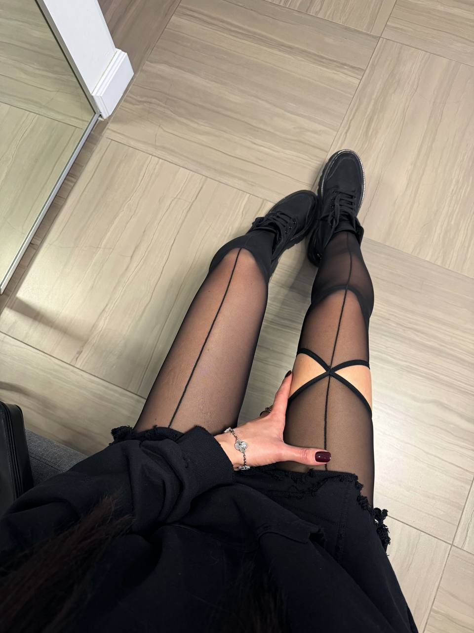 Колготки з вирізами