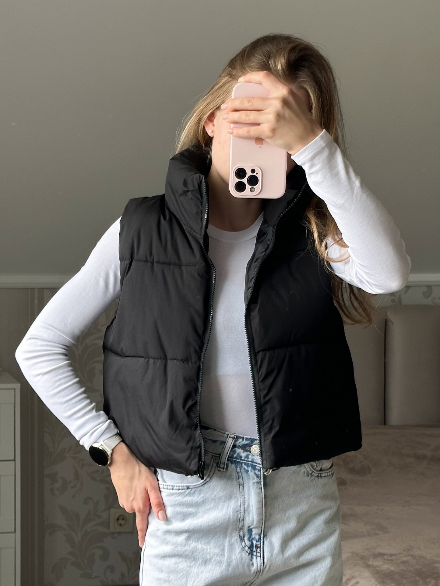 Жилетка чорна