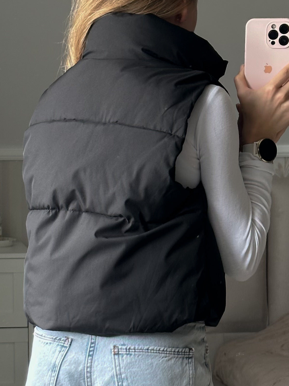 Жилетка чорна