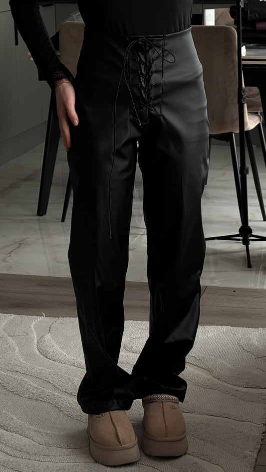 Брюки з екошкіри на шнурівці