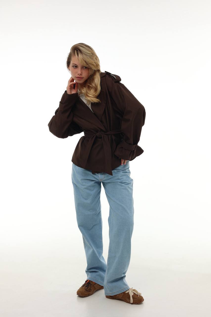 Стильний вкорочений тренч з поясом