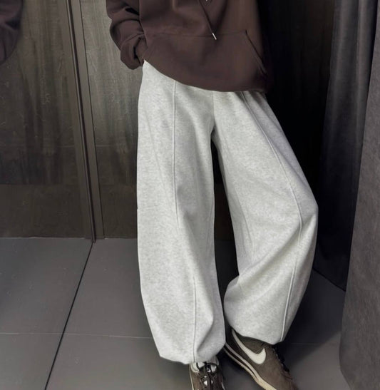 Спортивні штани зі стрілкою