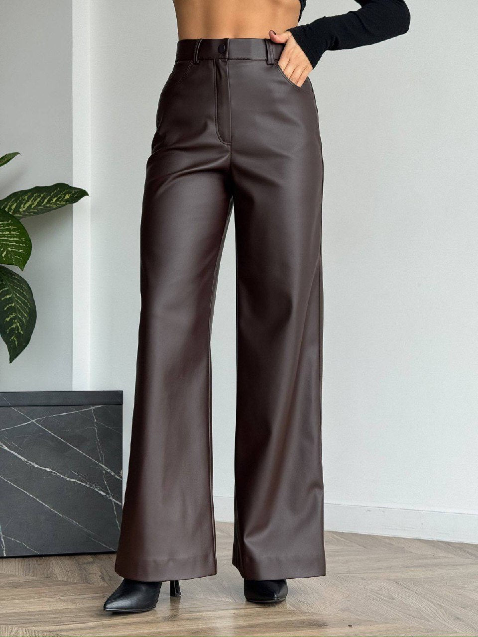 Шкіряні брюки на замші, темний шоколад