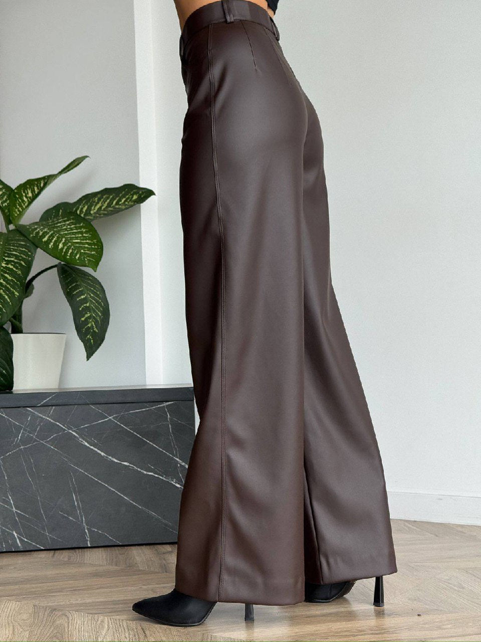 Шкіряні брюки на замші, темний шоколад