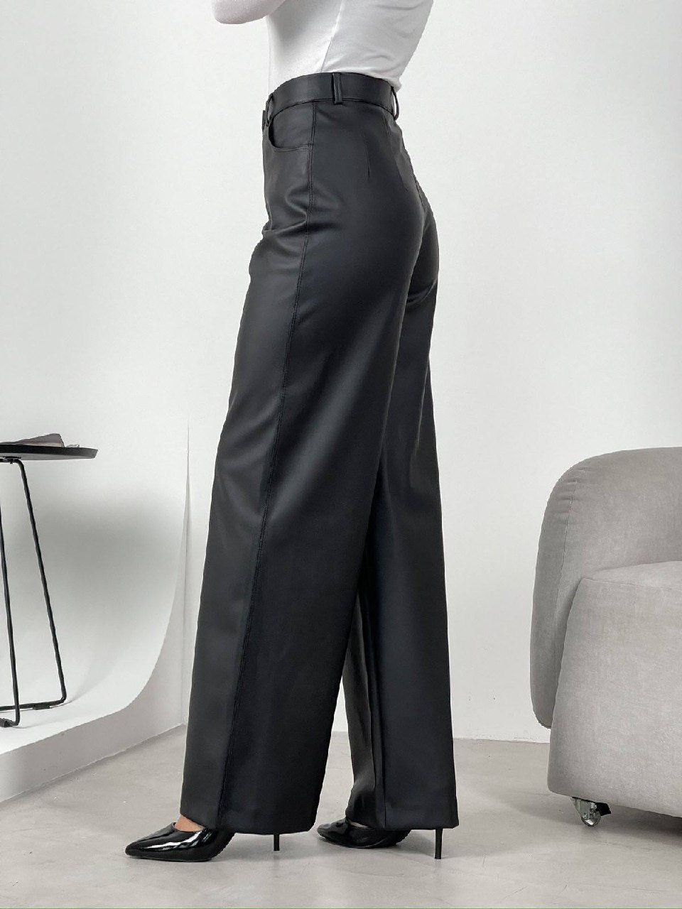 Шкіряні брюки на замші, чорні