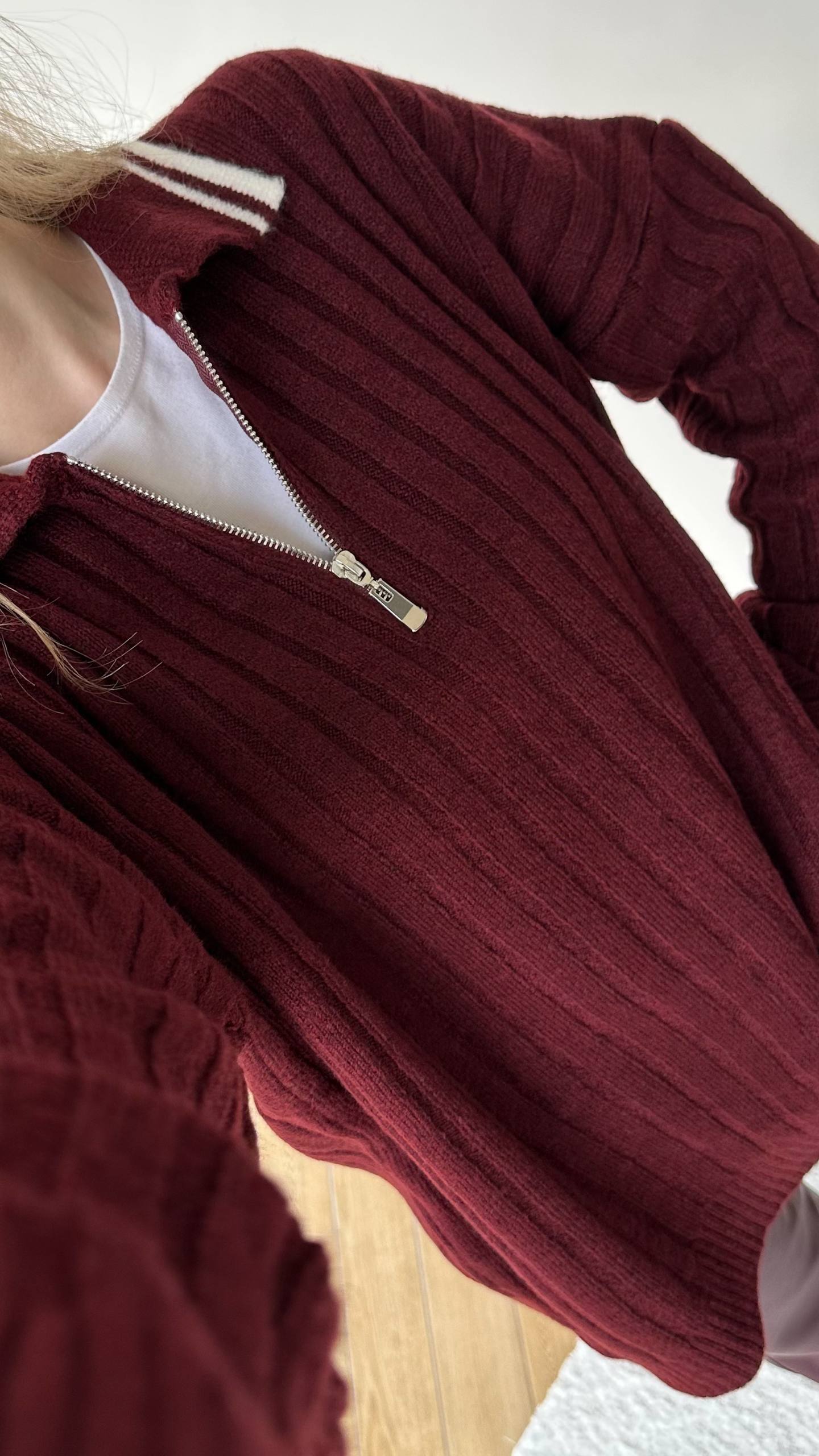 Кофта-поло в рубчик, бургунді