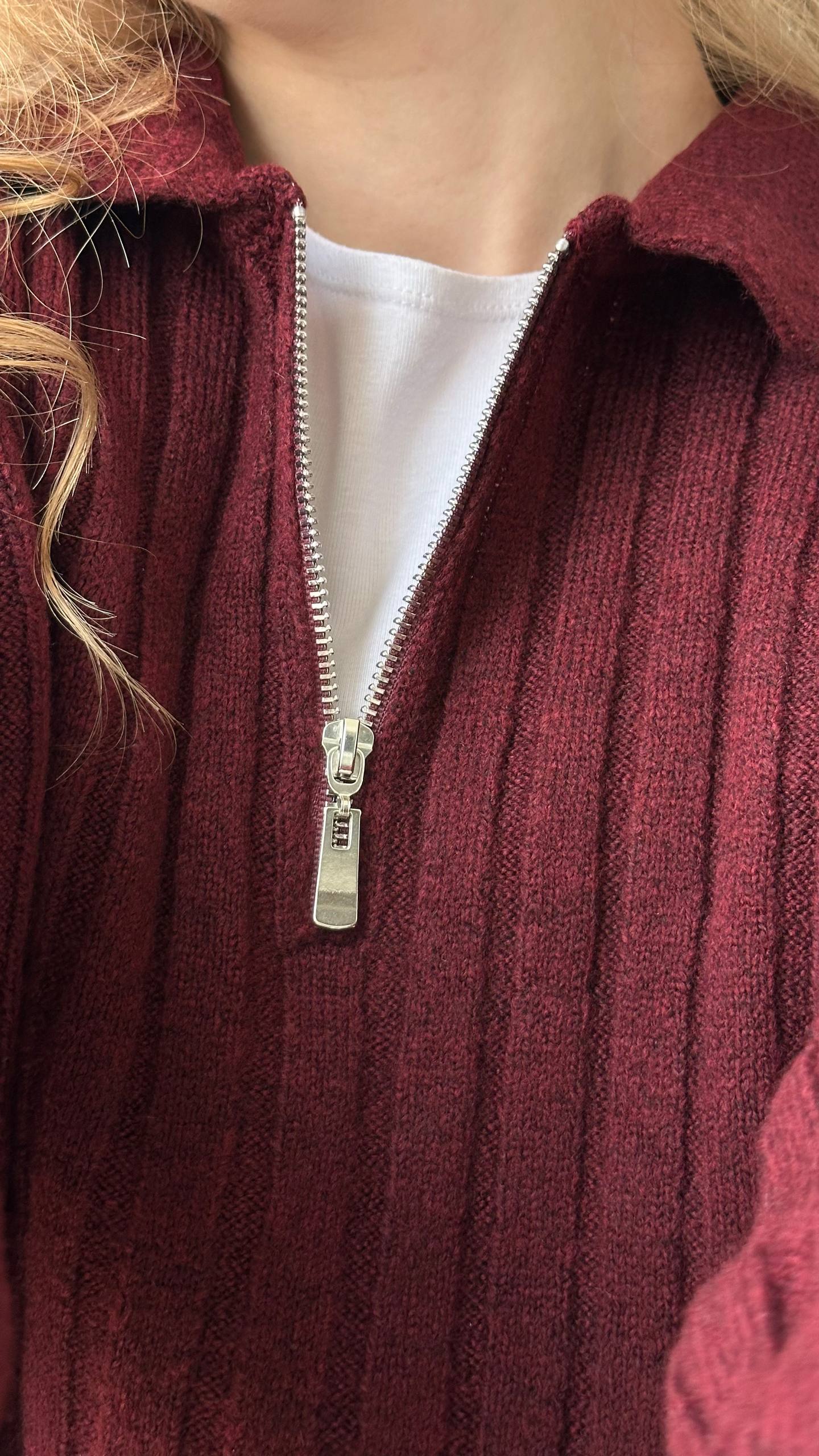 Кофта-поло в рубчик, бургунді