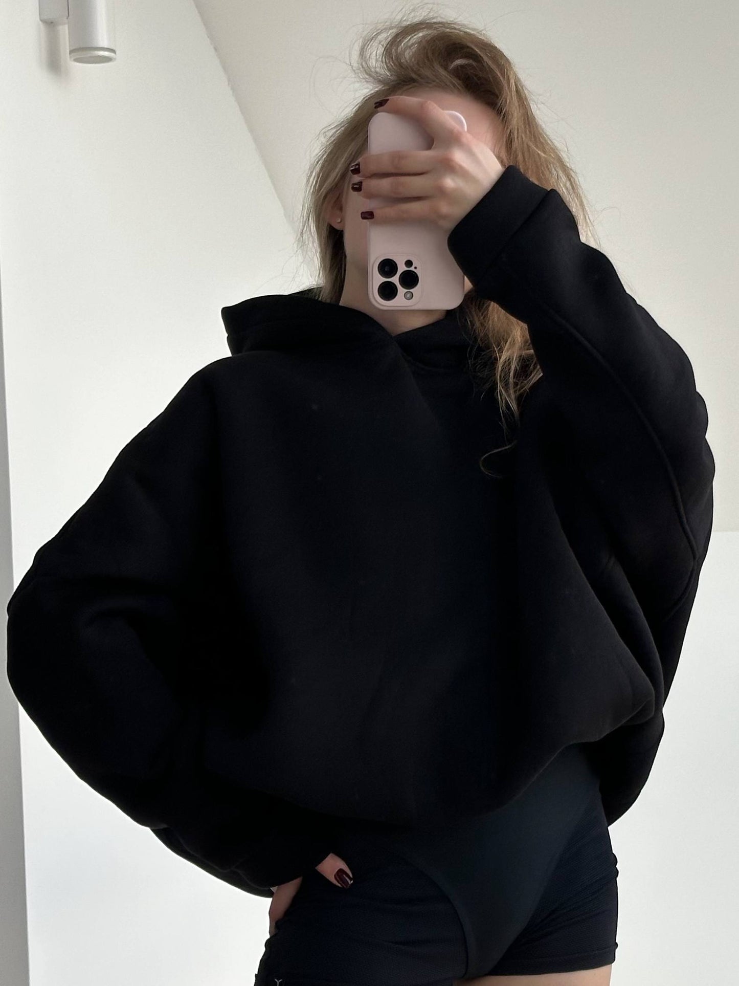 Худі, чорний