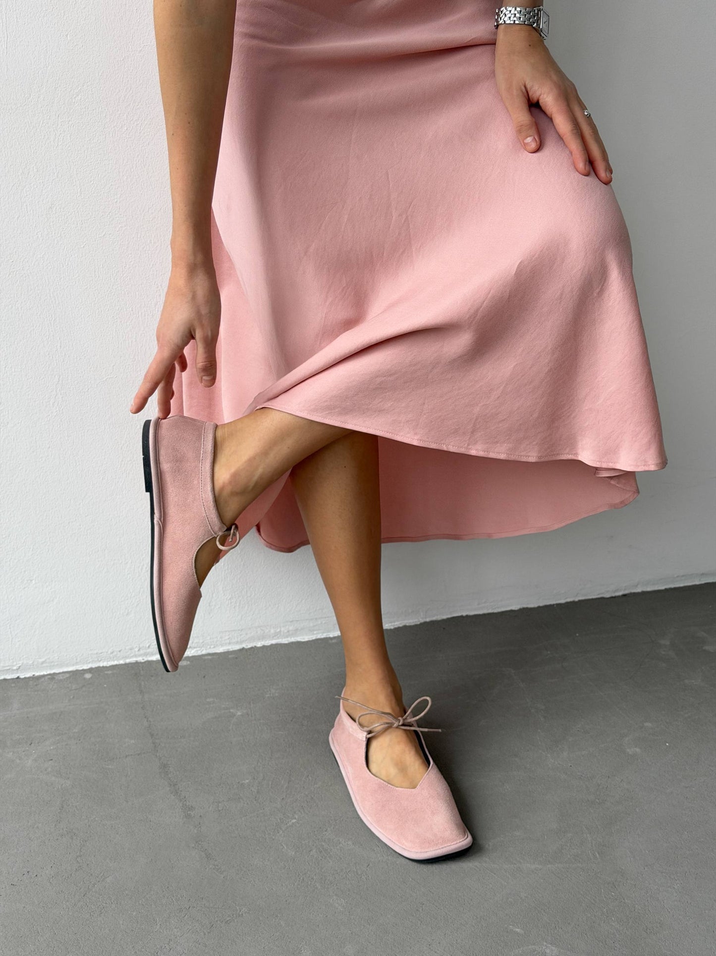 Балетки на зав'язках з анатомічно-розширеним носиком, пастельно-рожевий