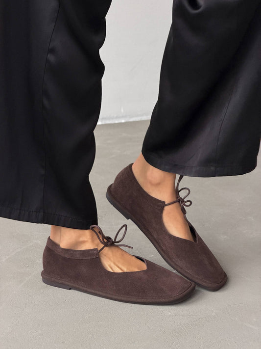 Балетки на зав'язках з анатомічно-розширеним носиком, шоколад