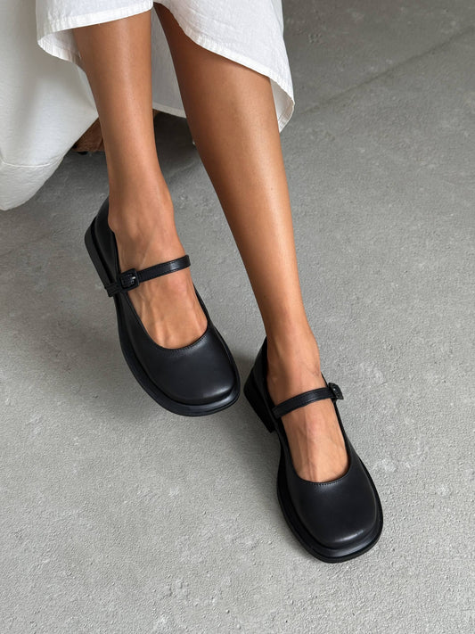 Туфлі з анатомічним носиком, чорний