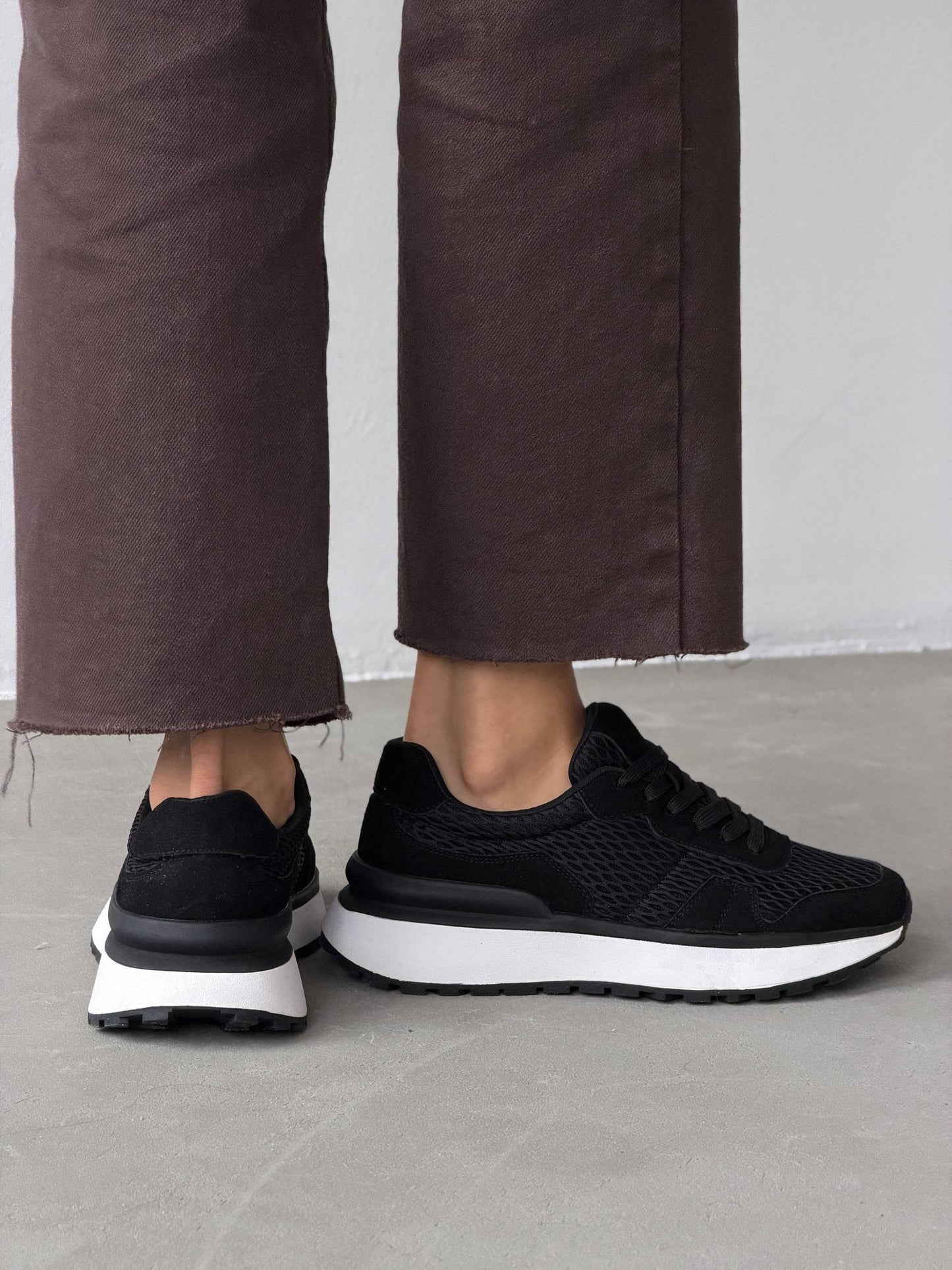 Стильні кросівки, чорний