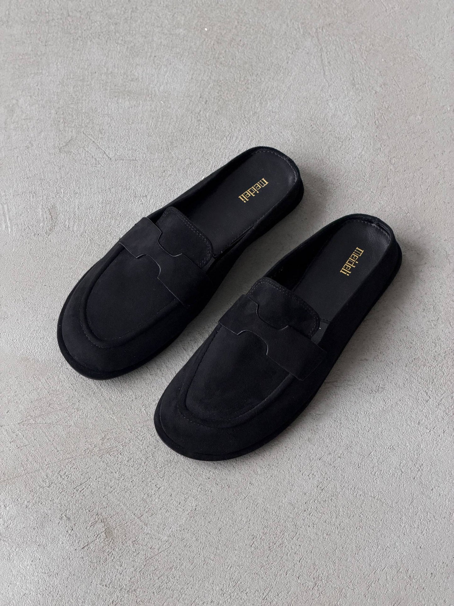 Сабо з анатомічним носиком, чорний