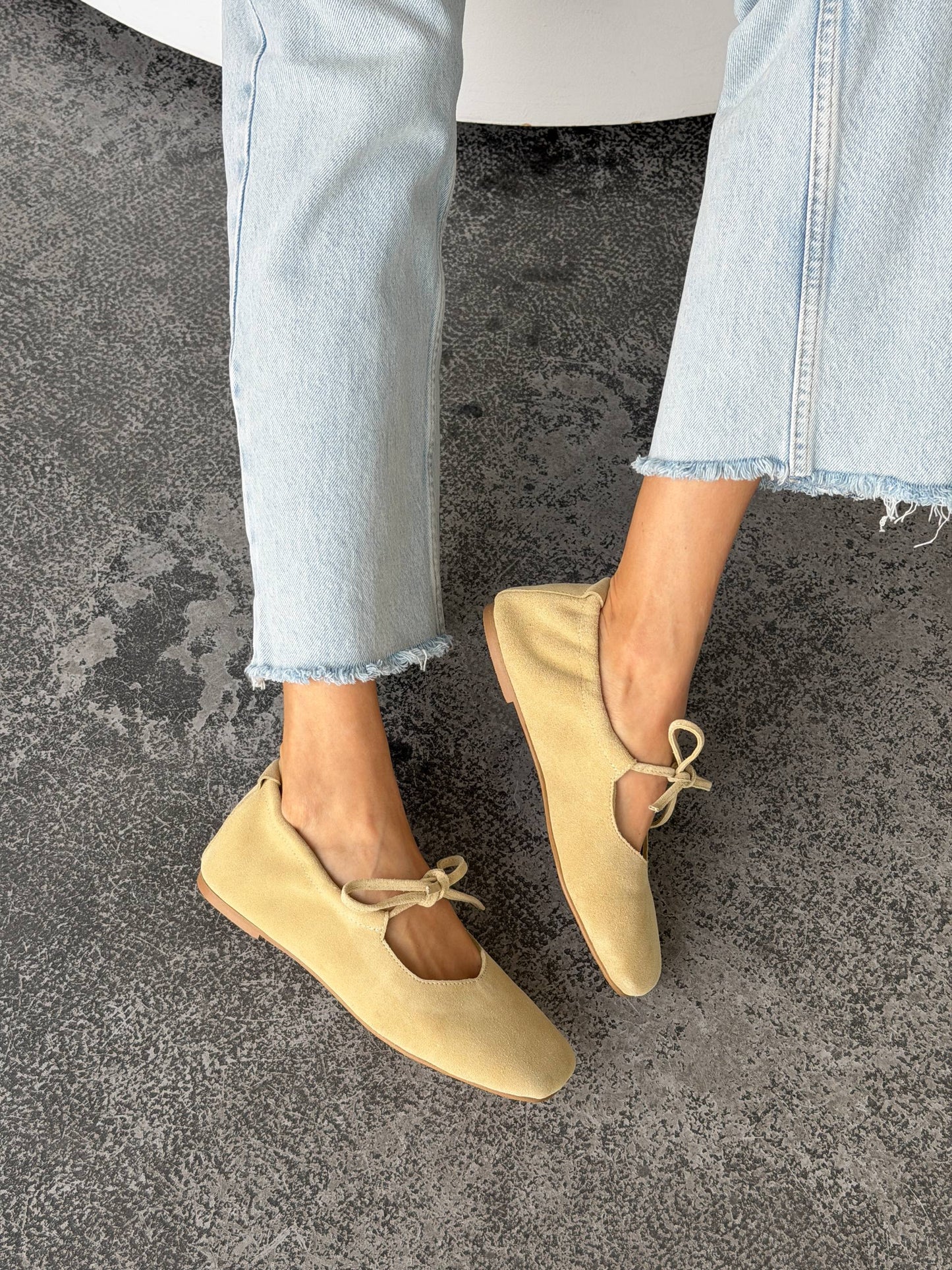 Балетки з анатомічно-розширеним носиком, пастельно-жовтий