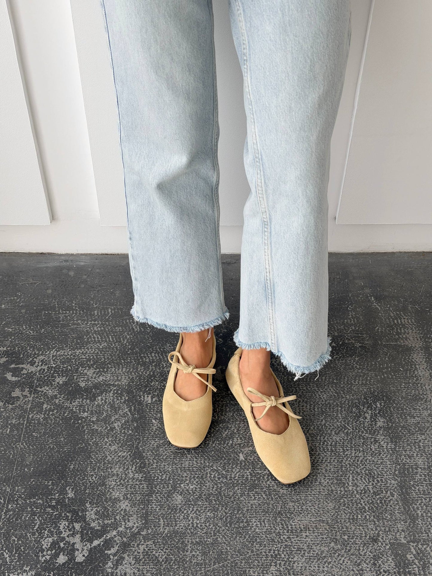 Балетки з анатомічно-розширеним носиком, пастельно-жовтий