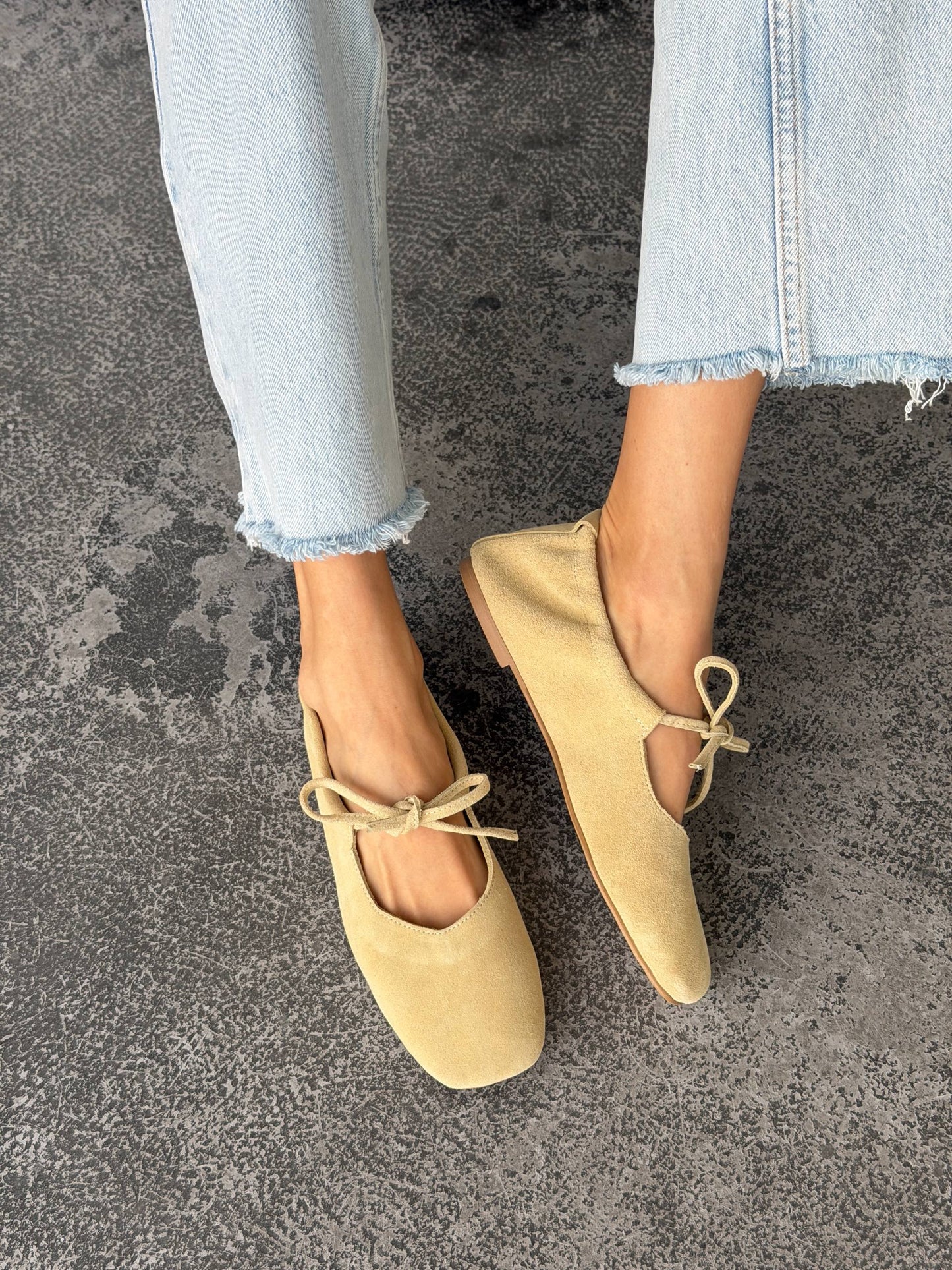 Балетки з анатомічно-розширеним носиком, пастельно-жовтий