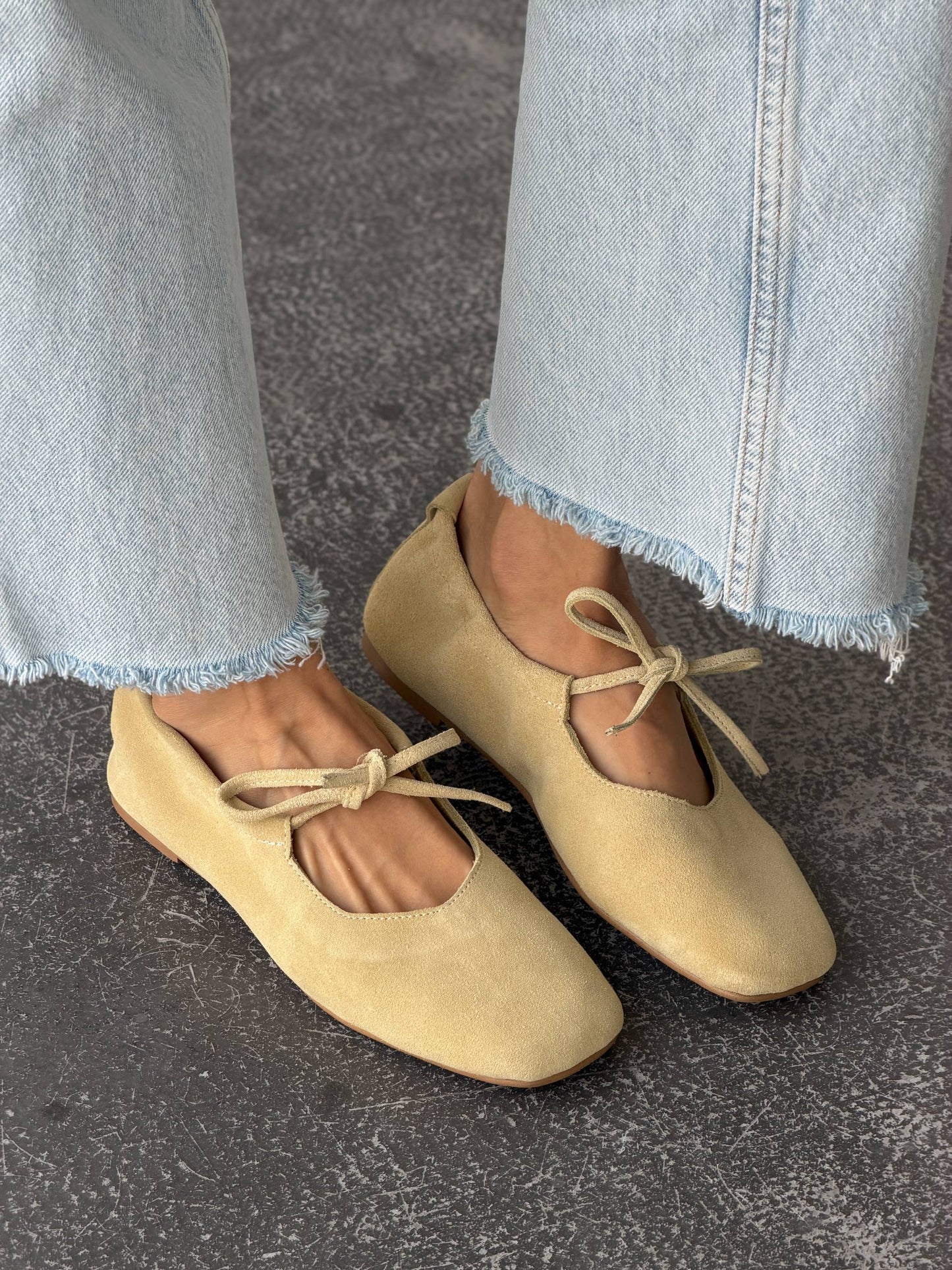 Балетки з анатомічно-розширеним носиком, пастельно-жовтий