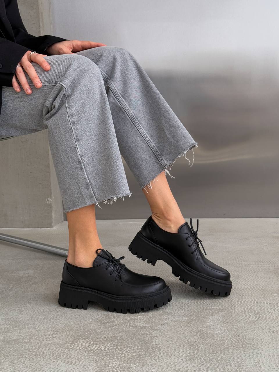 Туфлі на шнурівці, чорний