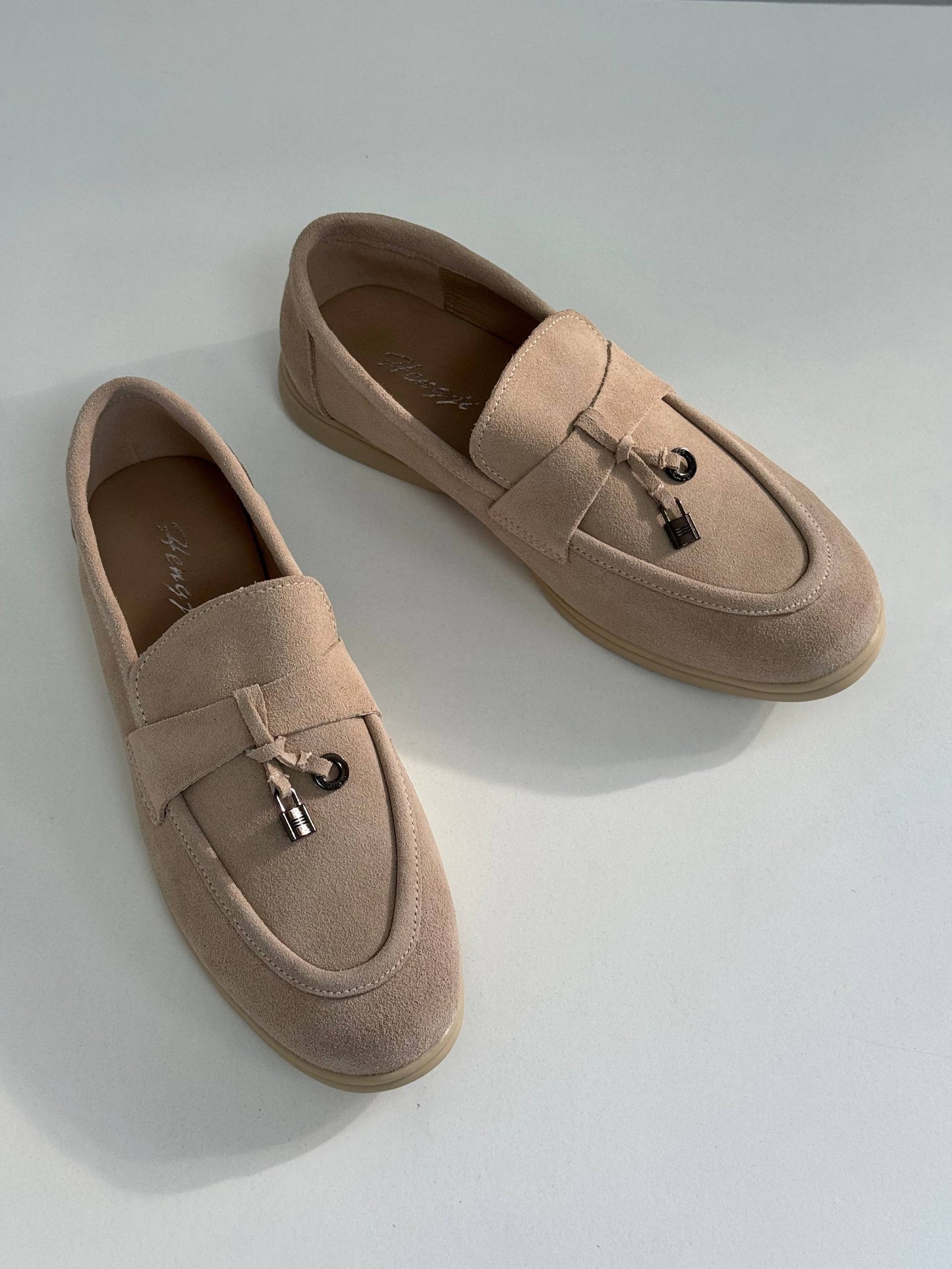 Лофери на кожен день, бежевий