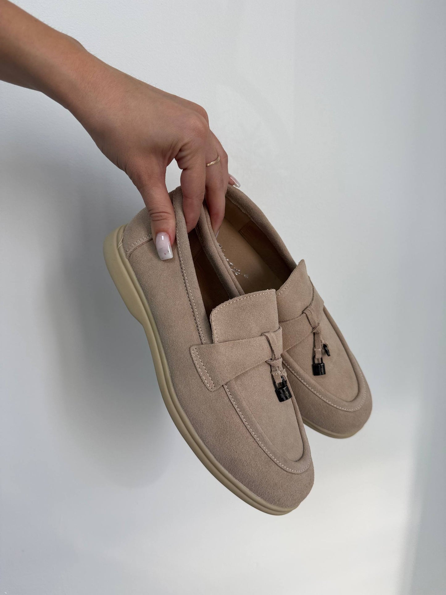 Лофери на кожен день, бежевий