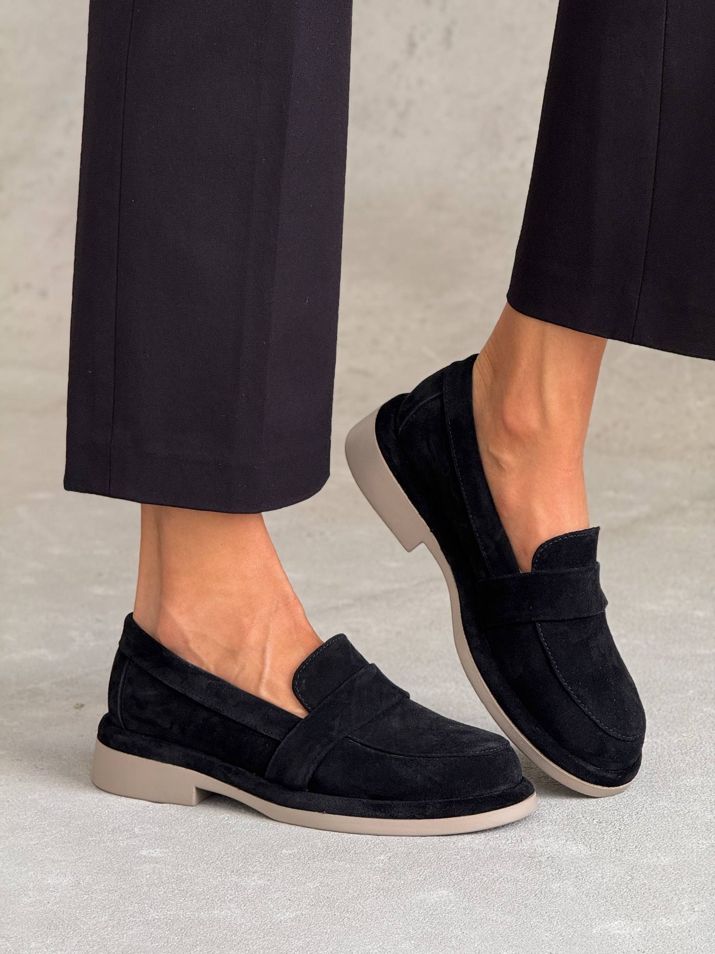 Класичні лофери ™️NikArt замша, чорний