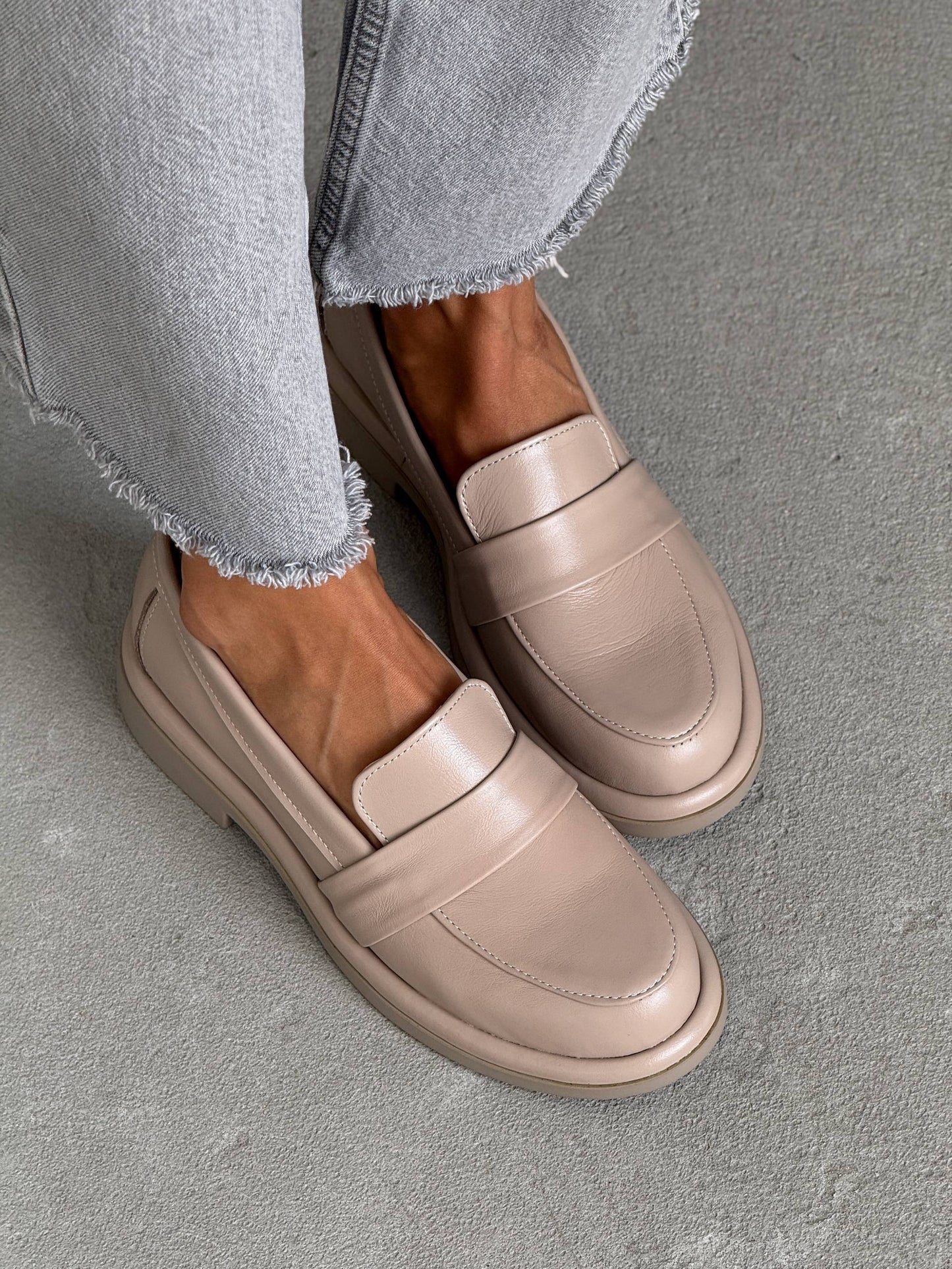 Класичні лофери ™️NikArt, бежевий