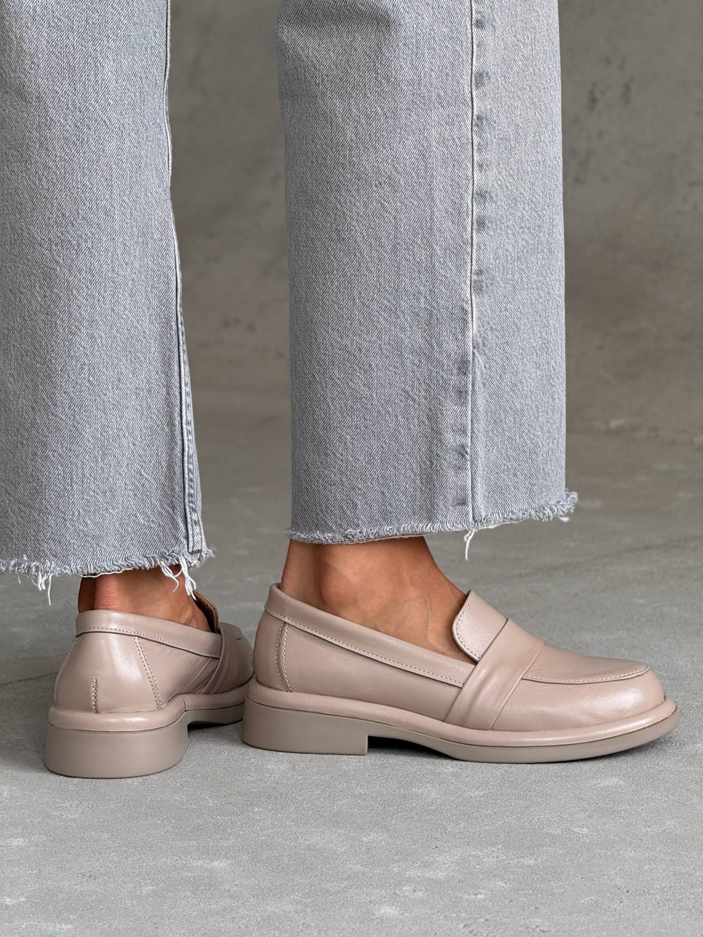 Класичні лофери ™️NikArt, бежевий