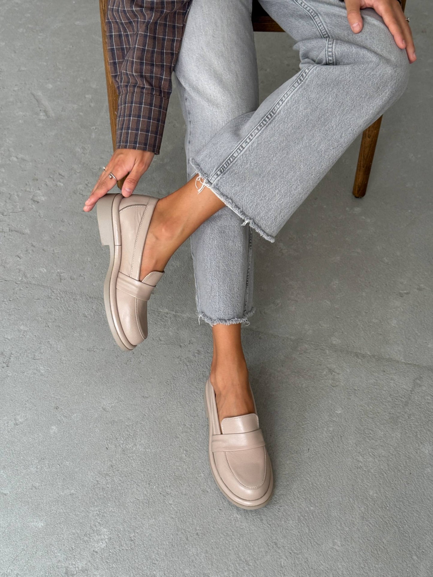 Класичні лофери ™️NikArt, бежевий