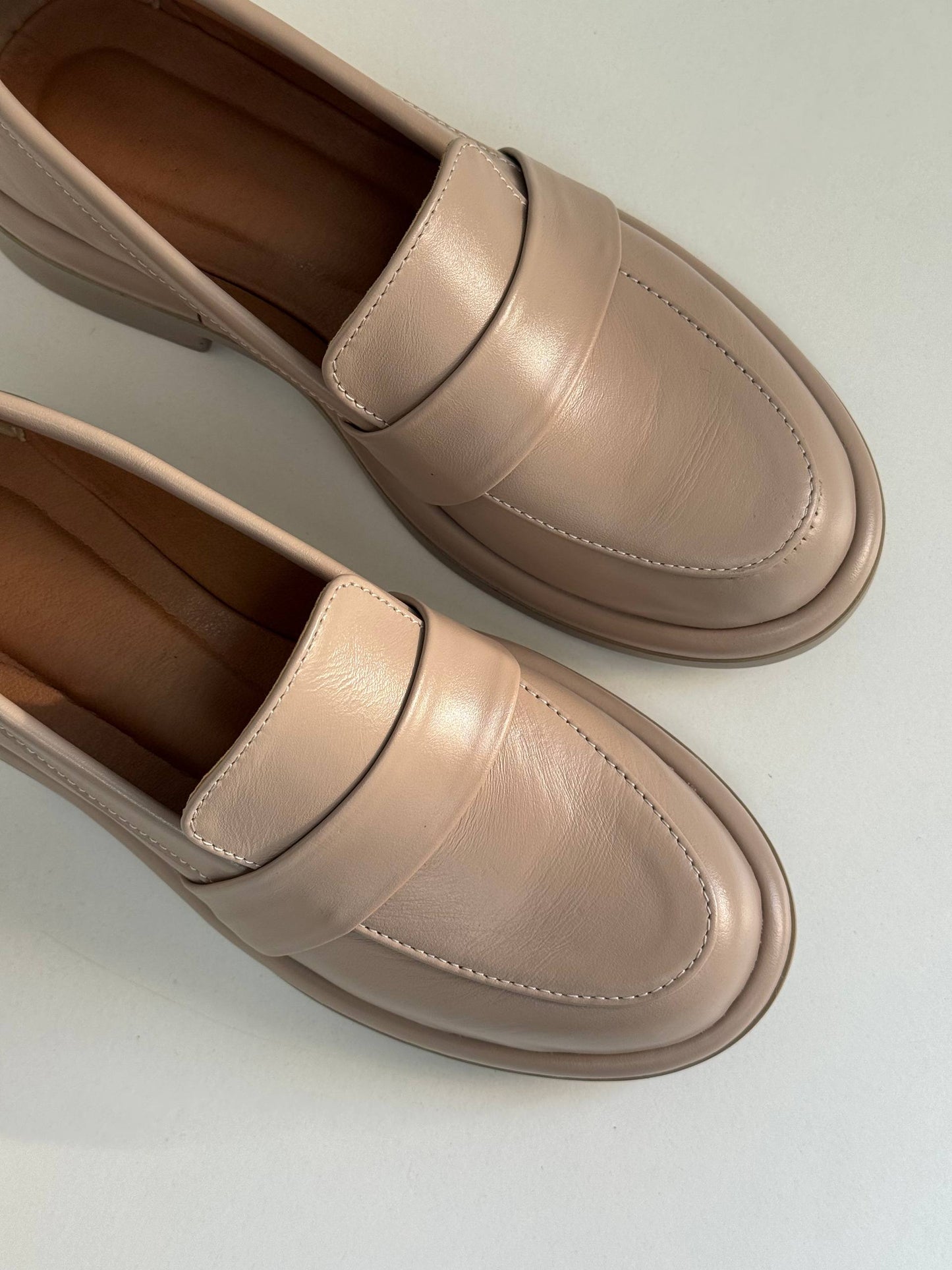 Класичні лофери ™️NikArt, бежевий