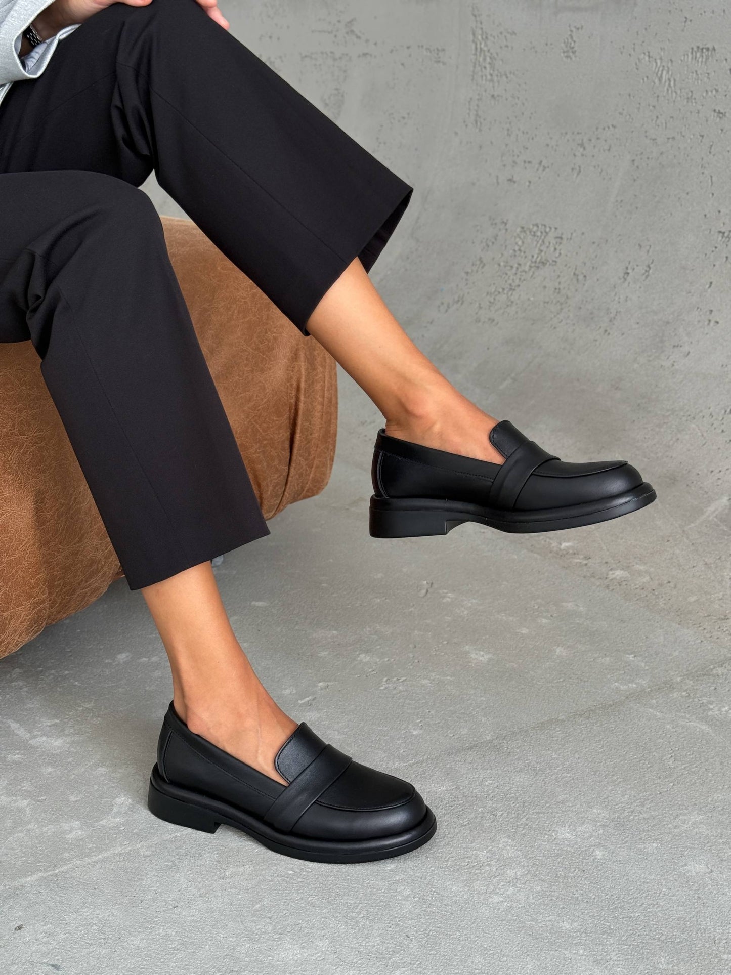 Класичні лофери ™️NikArt зі шкіри, чорний