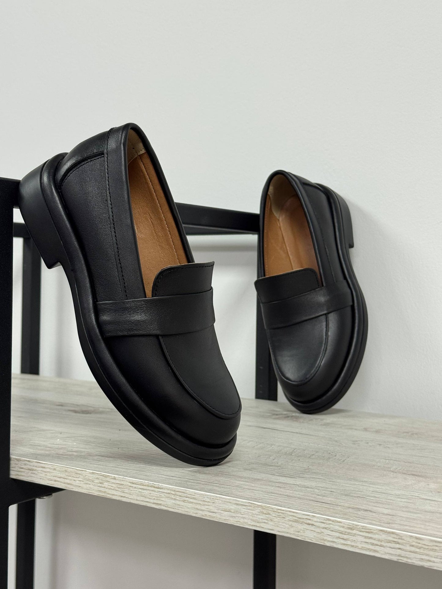 Класичні лофери ™️NikArt зі шкіри, чорний