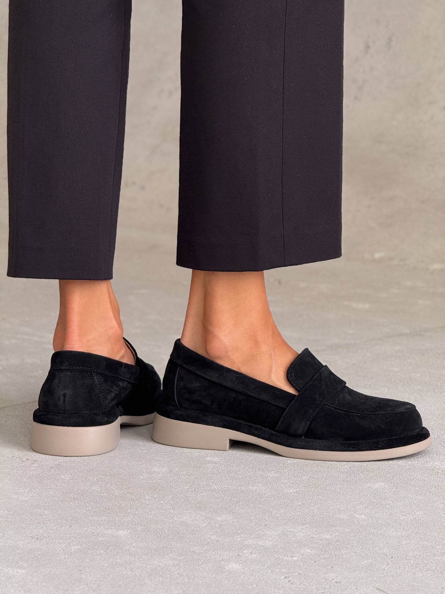 Класичні лофери ™️NikArt замша, чорний