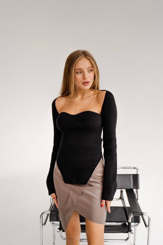 Кофтинка, чорний