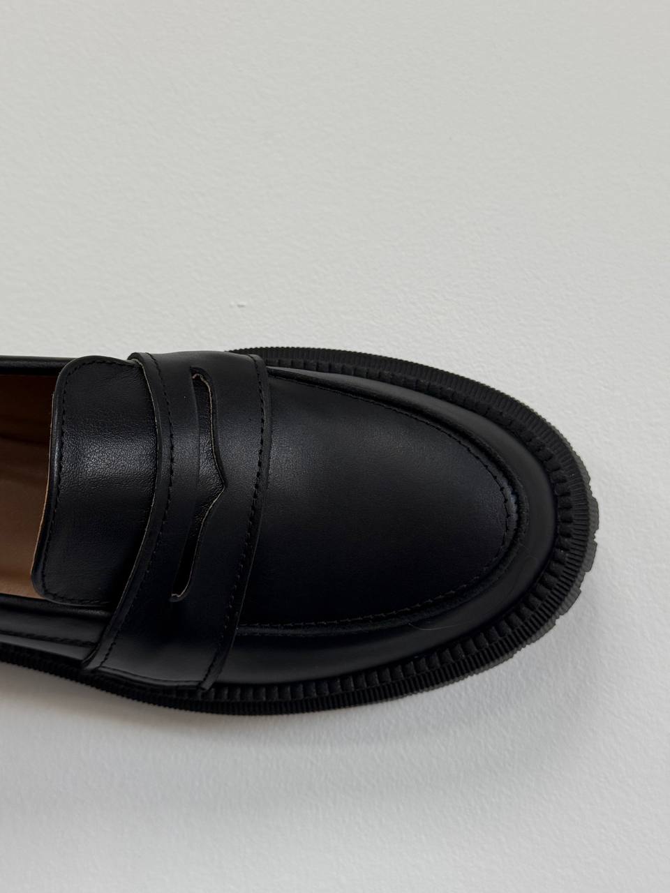 Лофери зі шкіри, чорний