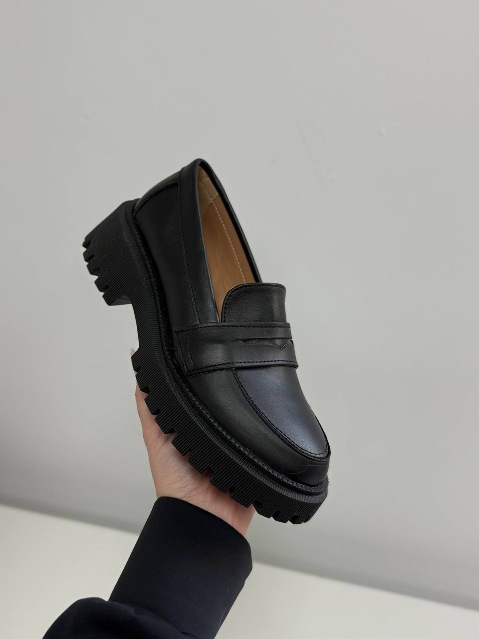 Лофери зі шкіри, чорний