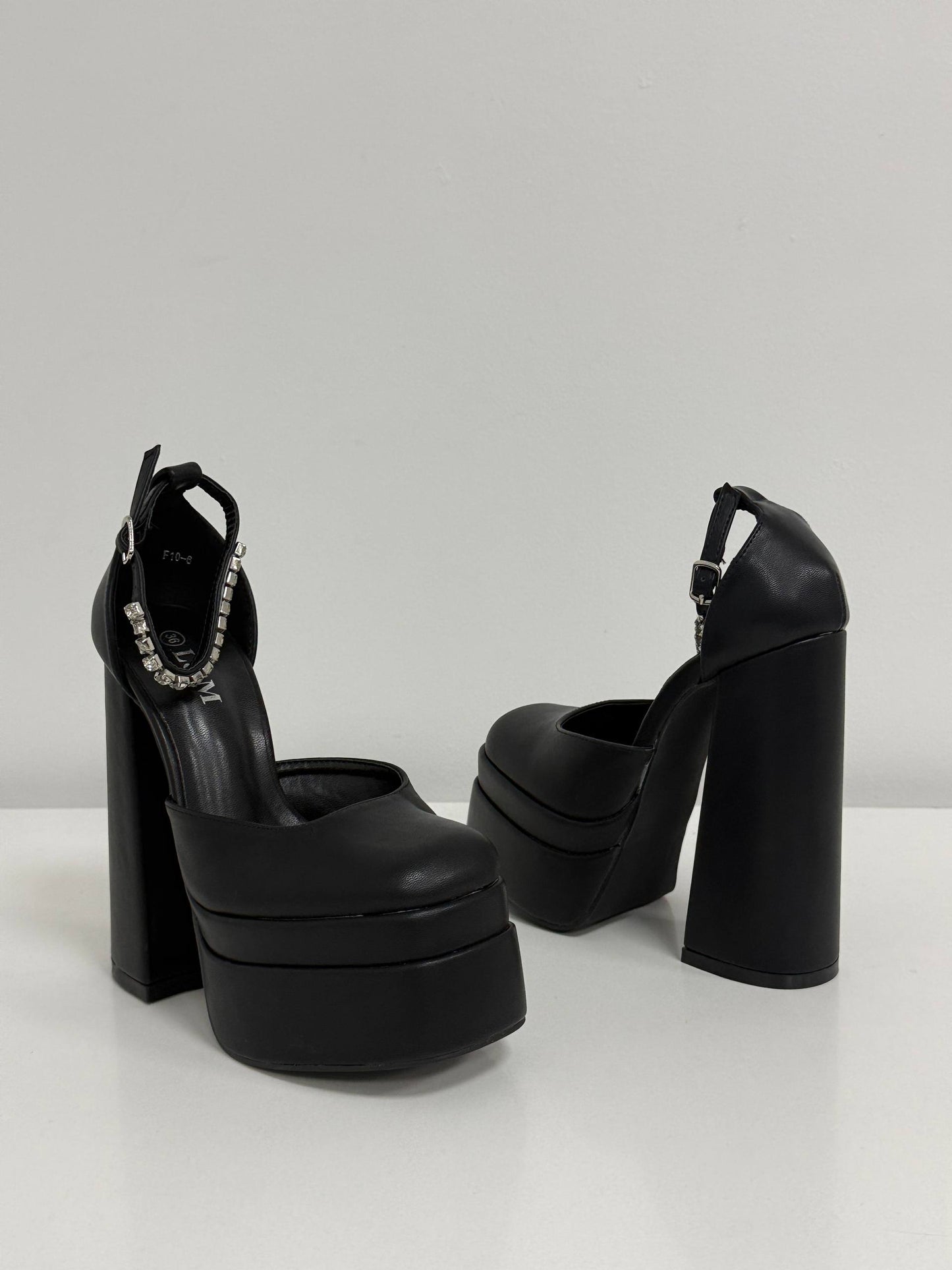 Туфлі в стилі Bratz, чорний