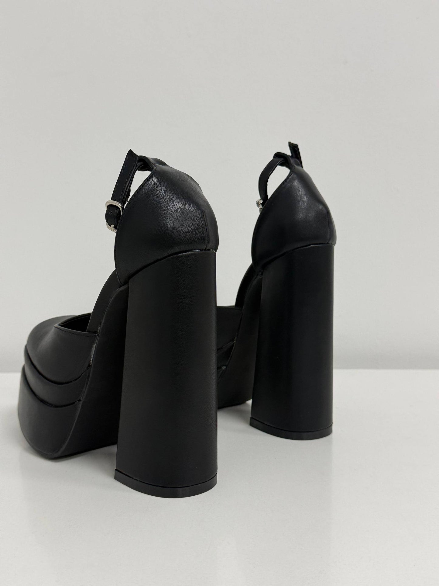 Туфлі в стилі Bratz, чорний