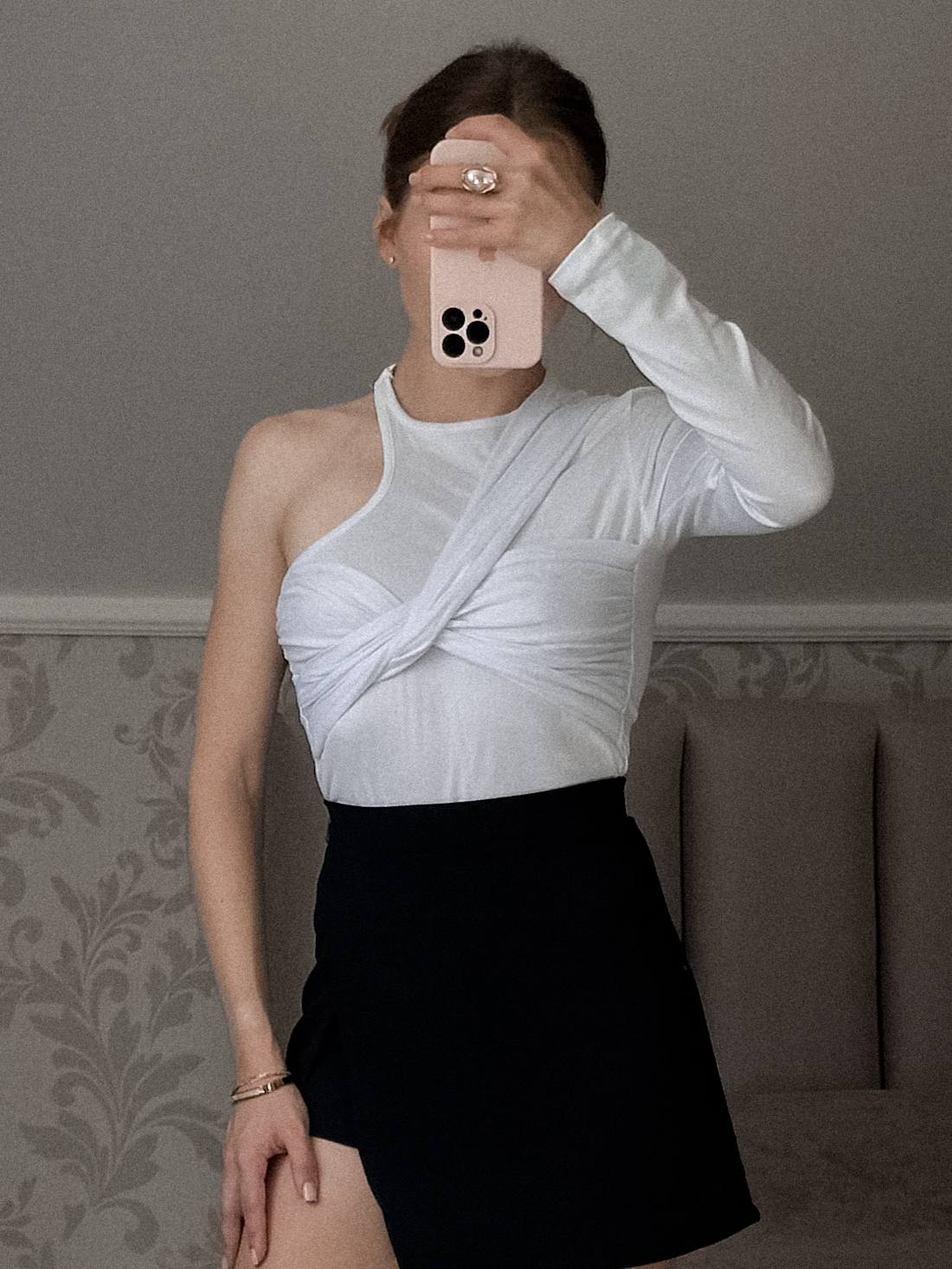 Боді на одне плече, білий